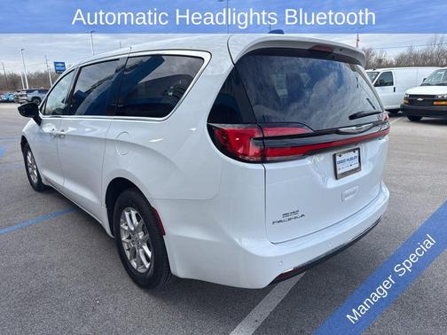 2025 Chrysler Pacifica L