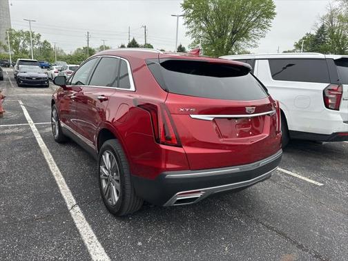 2022 Cadillac XT5 Premium Luxury