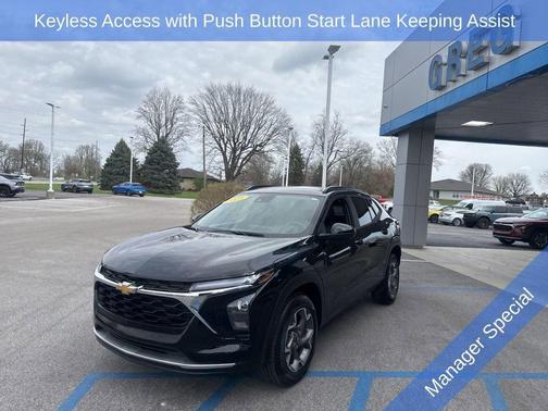 Mosaic Black Metallic 2025 Chevrolet Trax LT