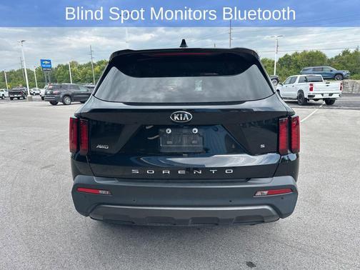 2021 Kia Sorento S