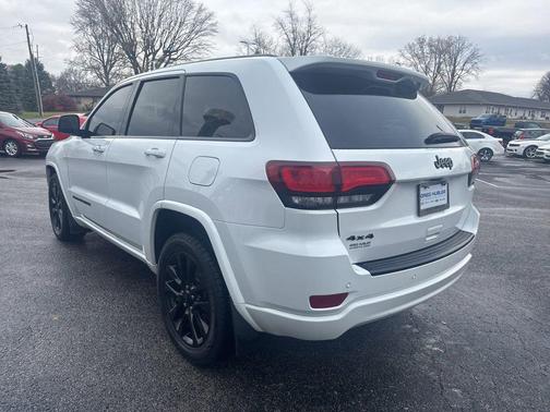 2018 Jeep Grand Cherokee Altitude