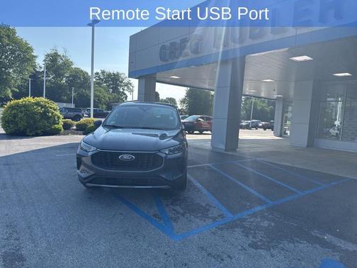 Carbonized Gray Metallic 2023 Ford Escape Active