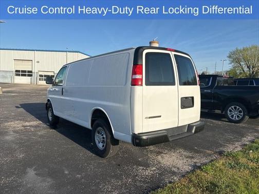 2022 Chevrolet Express 2500 RWD 2500 Regular Wheelbase WT