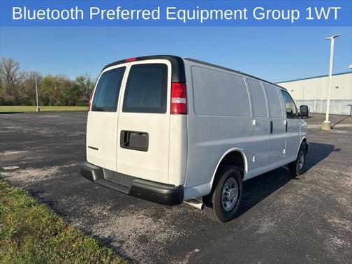 2022 Chevrolet Express 2500 RWD 2500 Regular Wheelbase WT