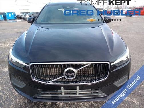 2021 Volvo XC60 T5 Momentum