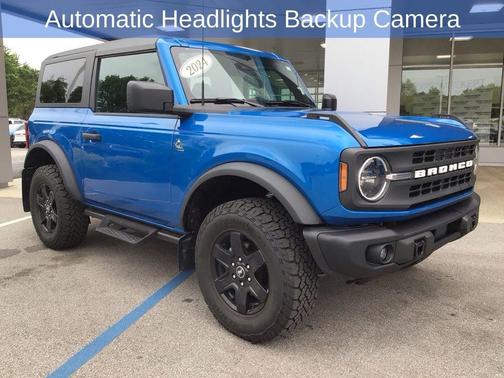 Velocity Blue Metallic 2024 Ford Bronco Black Diamond