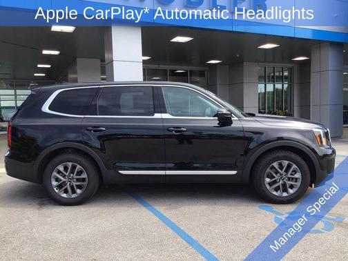 Ebony Black 2024 Kia Telluride LX