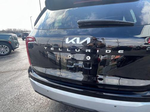 2024 Kia Telluride LX