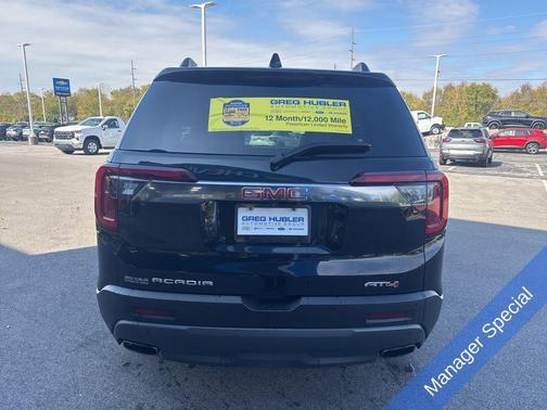 2023 GMC Acadia AWD AT4