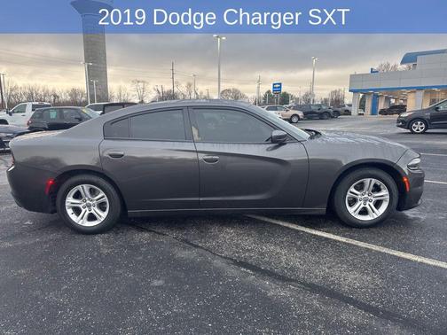 2019 Dodge Charger SXT