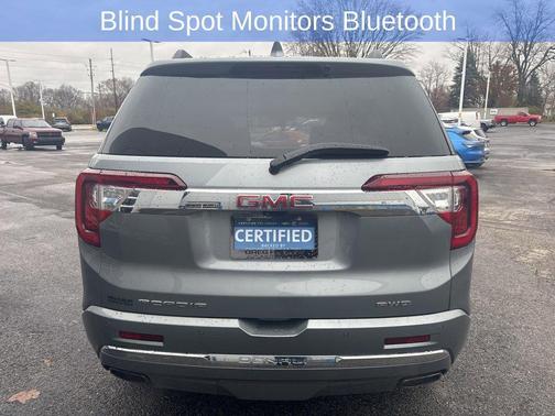 2023 GMC Acadia Denali