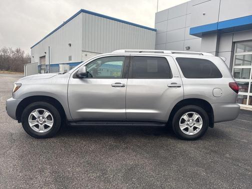 2019 Toyota Sequoia SR5