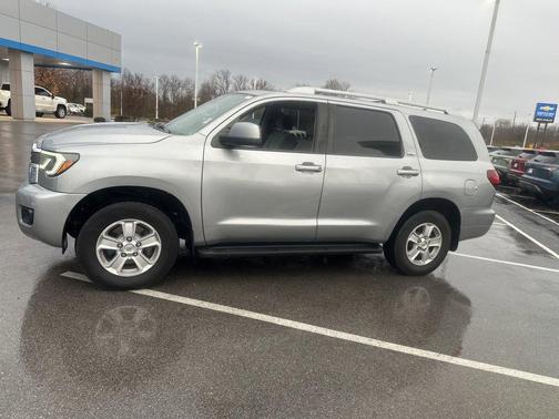 2019 Toyota Sequoia SR5