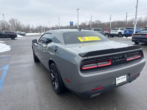 2019 Dodge Challenger SXT