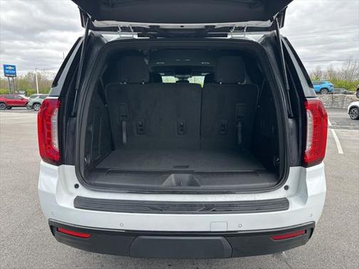 2024 GMC Yukon SLE