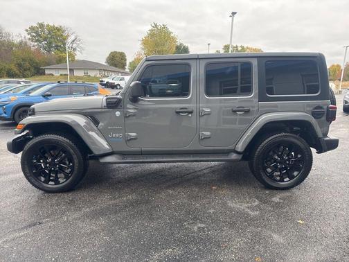 2022 Jeep Wrangler Unlimited 4xe Sahara