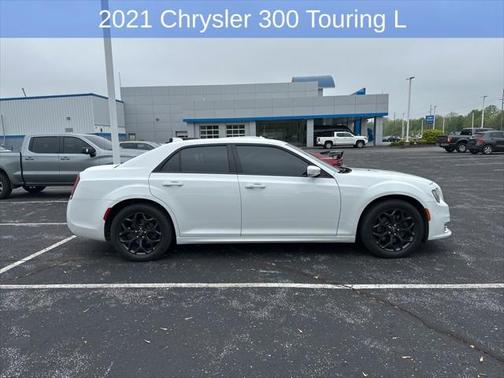 2021 Chrysler 300 Touring