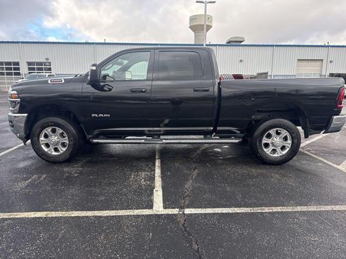 2025 RAM 2500 Big Horn Crew Cab 4x4 6'4' Box