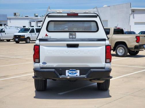 Summit White 2024 Chevrolet Colorado WT