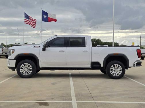 White Frost Tri-Coat 2021 GMC Sierra 2500 Denali