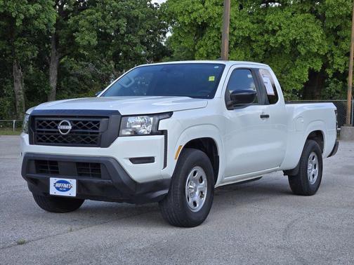 Glacier White 2022 Nissan Frontier S