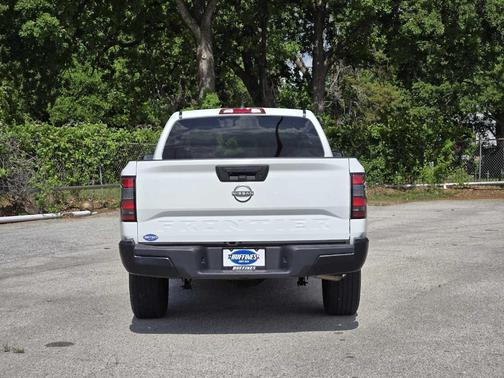 Glacier White 2022 Nissan Frontier S