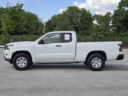 Glacier White 2022 Nissan Frontier S