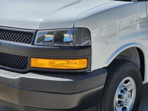 2025 Chevrolet Express 2500 Work Van