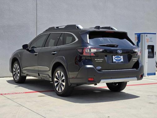 2025 Subaru Outback Touring