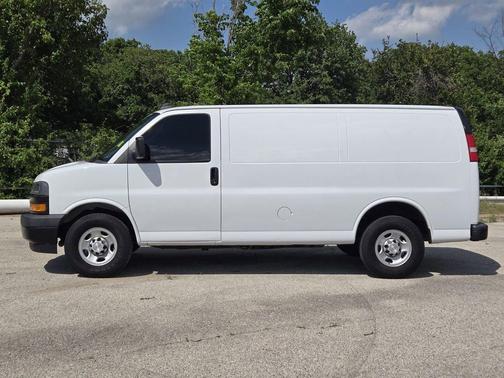 Summit White 2020 Chevrolet Express 2500 Work Van