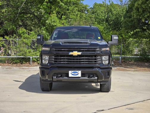 Black 2024 Chevrolet Silverado 2500 Custom
