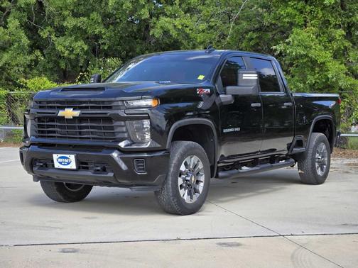 Black 2024 Chevrolet Silverado 2500 Custom