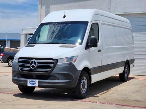 2022 Mercedes-Benz Sprinter 2500