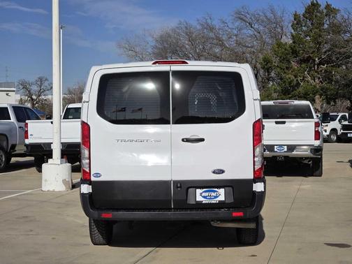 2024 Ford Transit-250 