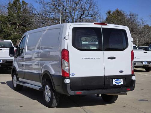 2024 Ford Transit-250 