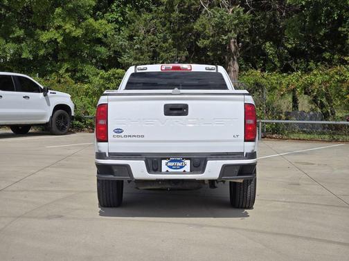 Summit White 2022 Chevrolet Colorado LT