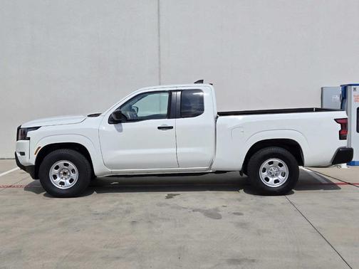 2024 Nissan Frontier S
