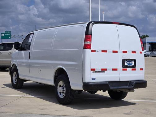 Summit White 2021 Chevrolet Express 2500 Work Van