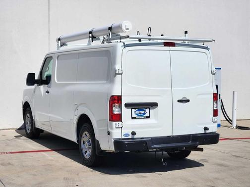 2021 Nissan NV Cargo NV2500 HD SV V6/SV V8