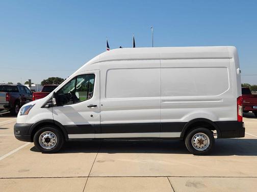 2022 Ford Transit-350 Base