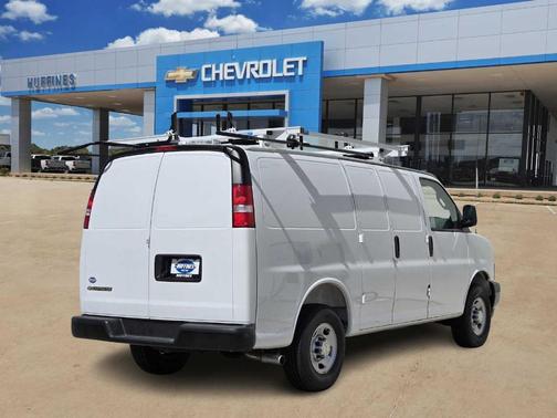 2025 Chevrolet Express 2500 Work Van