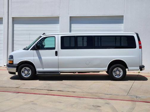 2019 Chevrolet Express 3500 LT