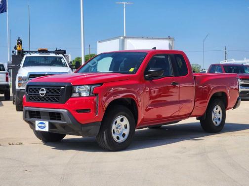 2022 Nissan Frontier S