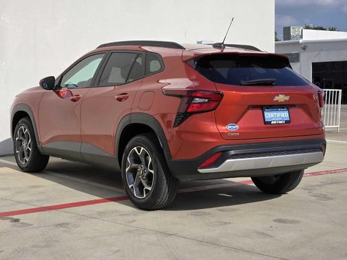 2024 Chevrolet Trax LT