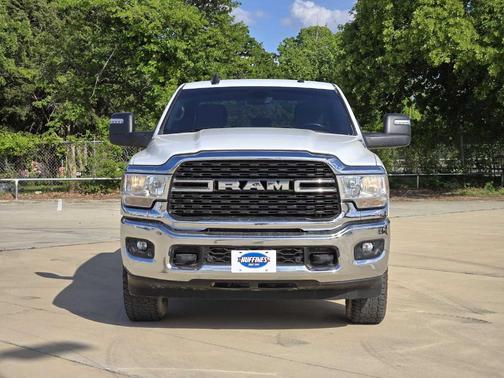 Bright White Clearcoat 2023 RAM 2500 Big Horn