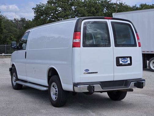 Summit White 2024 Chevrolet Express 2500 Work Van