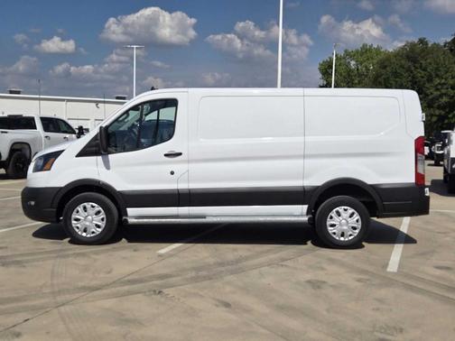 2023 Ford Transit-250 