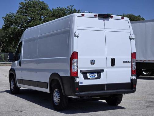 Bright White Clearcoat 2025 RAM ProMaster 2500 High Roof