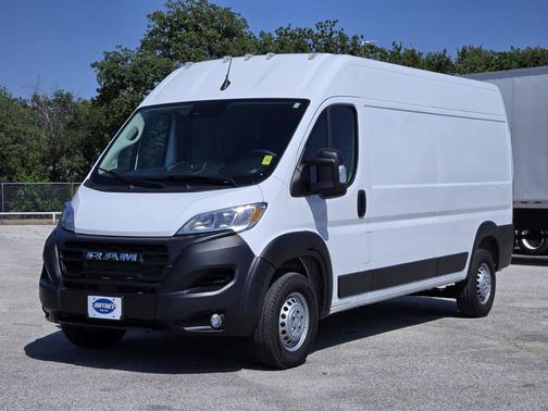 Bright White Clearcoat 2025 RAM ProMaster 2500 High Roof