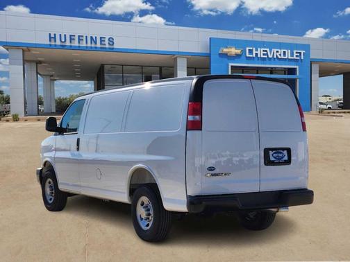 2025 Chevrolet Express 2500 Work Van